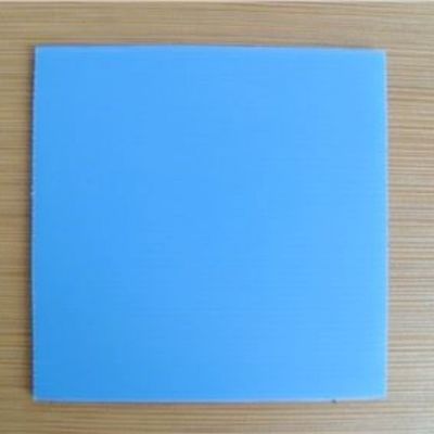 Aufbereitetes weißes Coroplast bedeckt 10mm leere gewölbte Kunststoffplatten