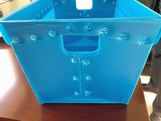 Blauer Polypropylen-Post-Totalisator-4mm gewellter Plastik mit Stahlbügel