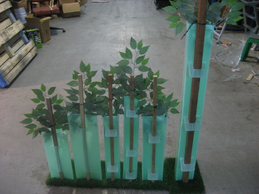 Plastikbaum-Schutze Dreieck Corflute-Baum-Schutz Bunnings 5mm Coroplast