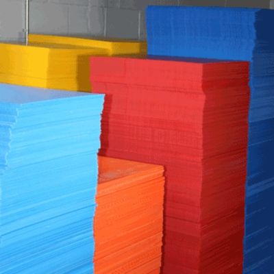 Füllt Doppelwand geriffelte Paletten-Schicht 3mm 4mm auf, Schicht-Auflagen-, diepalette Blaues bedeckt