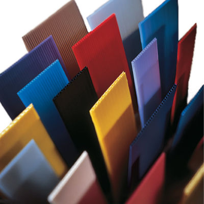Weißes gewölbtes Blatt-bedruckbares buntes der Kunststoffplatte-4x8 Coroplast