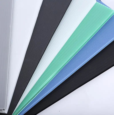 Hohles Blatt Coroplast des Schwarz-1.8mm pp. runzelte Plastikbrett