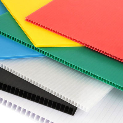 10 mm dicke Wellpappe aus recyceltem Coroplast, individuell anpassbar